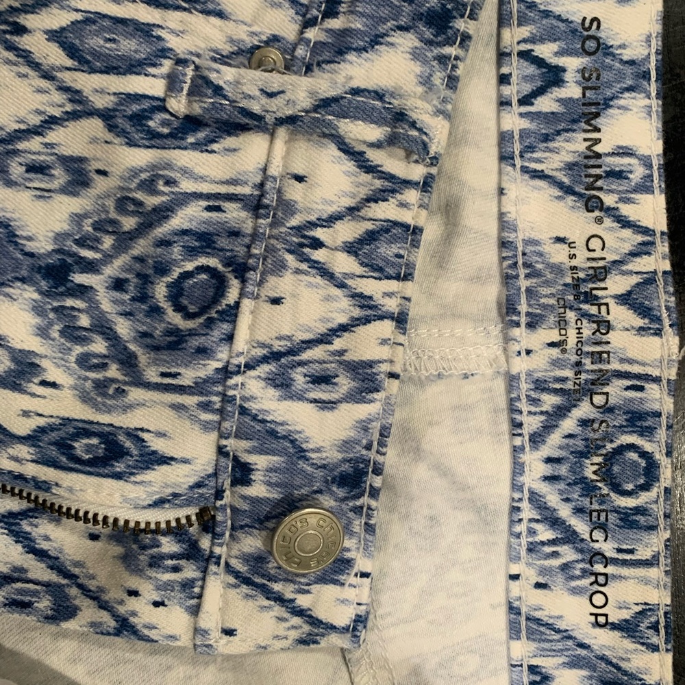 Gorgeous blue and white SO SLIMMING Chicos jeans. NWOT.